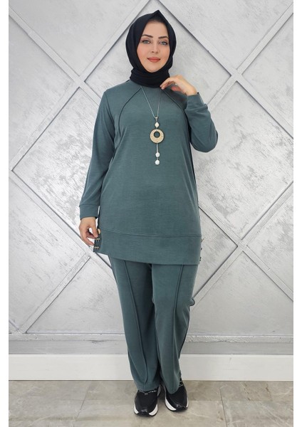 Kadın Kolye Detaylı Nervür Dikim Tesettür Takım modelleri