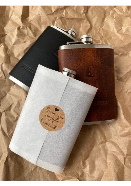 (Isim Yazıyoruz) El Dikişi Deri Kaplamalı Çelik Viski Kanyak Içki Matarası ve Huni - 9oz 266ML fırsatları