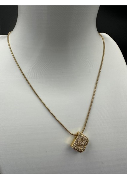 Altın Rengi B Harfi Çelik Kolye fiyatları