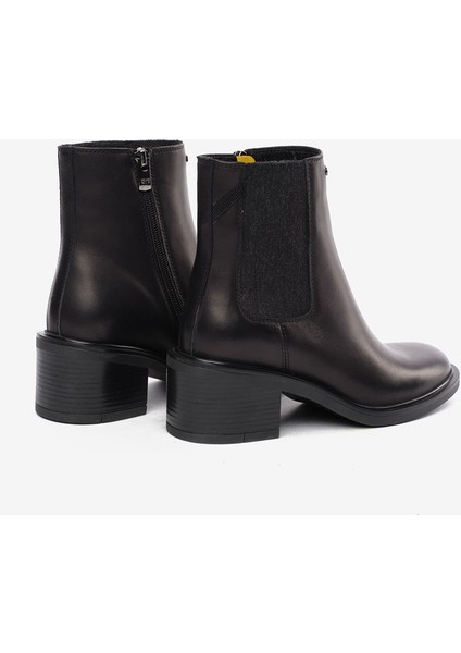 Kadın Siyah Hakiki Deri Topuklu Bot 5K2DB35332 fırsatları