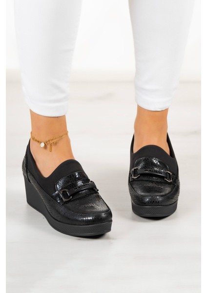 Catherine Siyah Yılan Hakiki Dana Derisi Dolgu Topuklu Streç Günlük Ayakkabı