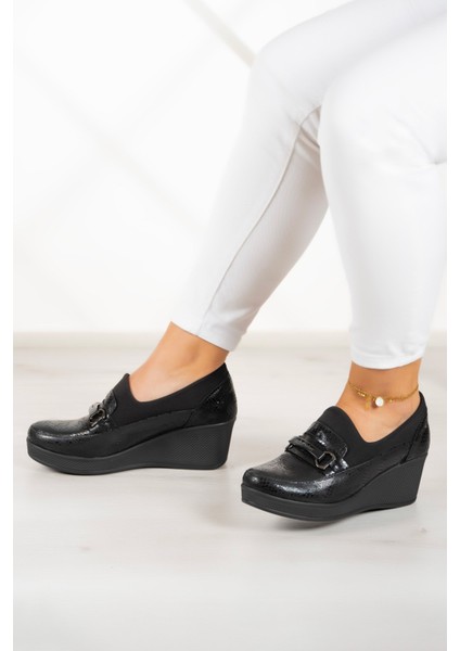 Catherine Siyah Yılan Hakiki Dana Derisi Dolgu Topuklu Streç Günlük Ayakkabı