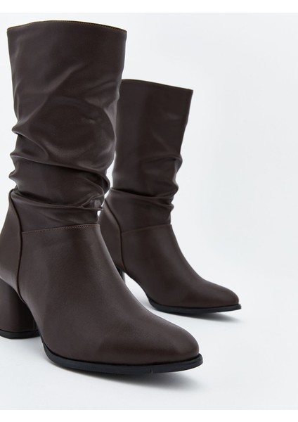 Yeni Sezon Deri Görünümlü Kadın Çizme modelleri