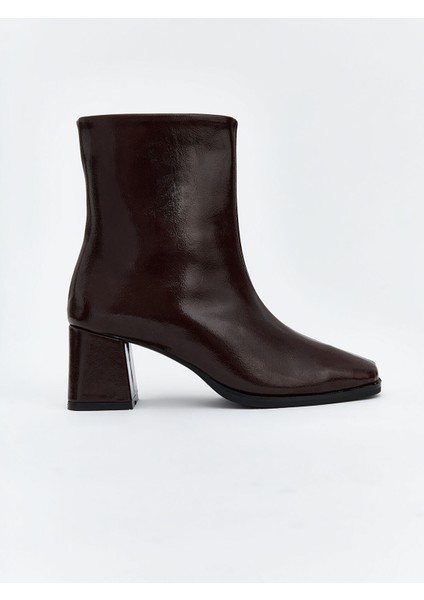 Yeni Sezon Deri Görünümlü Kadın Topuklu Bot fiyatları
