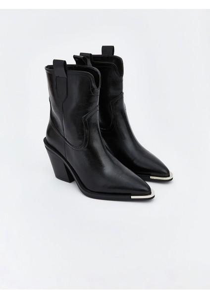 Yeni Sezon Sivri Burun Deri Görünümlü Kadın Bot