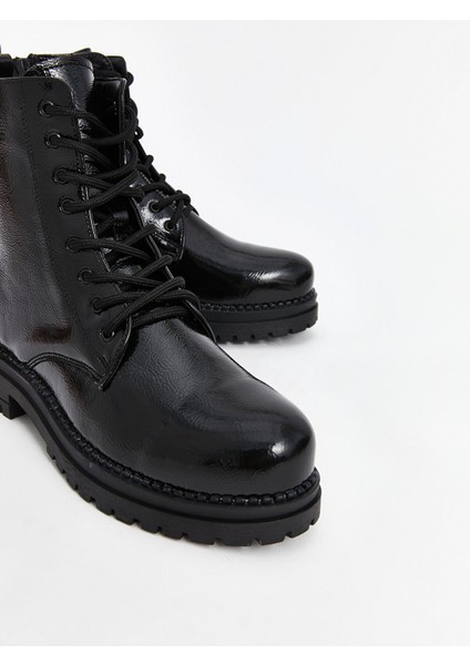 Yeni Sezon Bağcık ve Fermuarlı Deri Görünümlü Kadın Bot modelleri