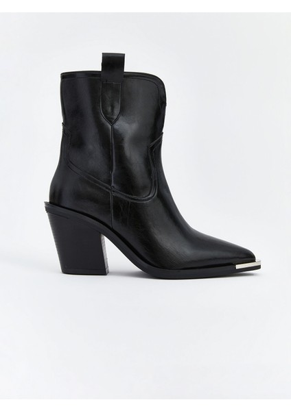 Yeni Sezon Sivri Burun Deri Görünümlü Kadın Bot modelleri