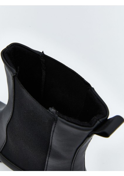 Yeni Sezon Deri Görünümlü Topuklu Kadın Bot indirimleri
