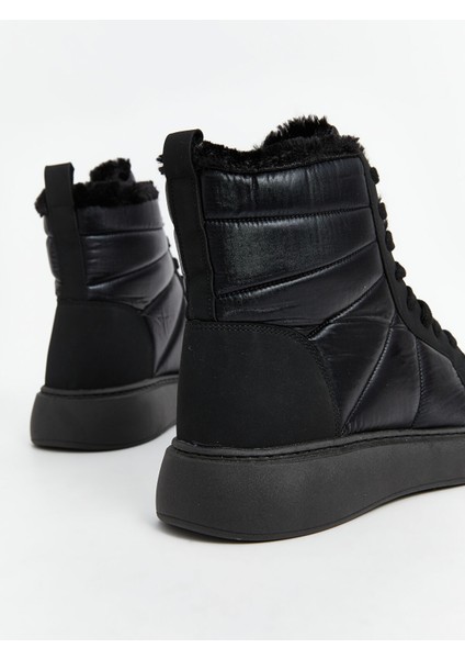 Yeni Sezon Bağcıklı Kadın Kar Botu indirimleri