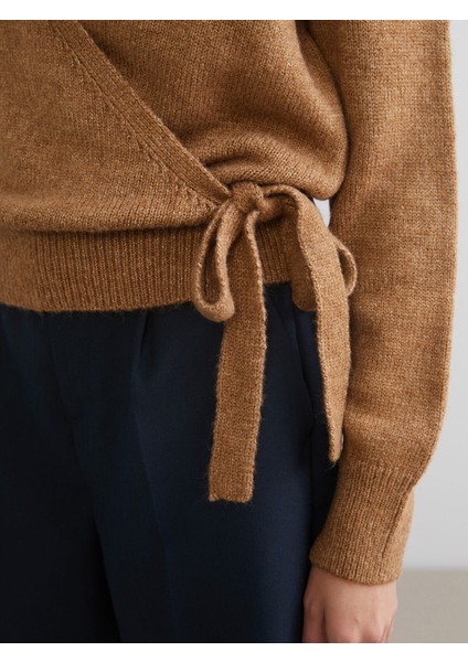 Yeni Sezon Kruvaze Yaka Kadın Triko Kazak modelleri