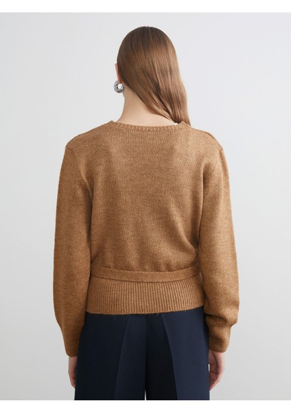 Yeni Sezon Kruvaze Yaka Kadın Triko Kazak fırsatları