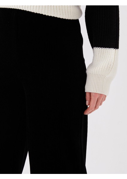 Yeni Sezon Standart Fit Geniş Paça Kadife Kadın Pantolon fırsatları