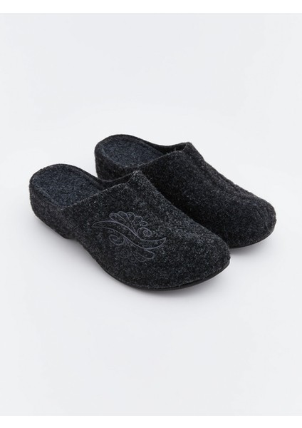 Yeni Sezon Nakışlı Kadın Ev Terliği