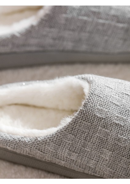 Yeni Sezon Içi Kürklü Kadın Ev Terliği modelleri