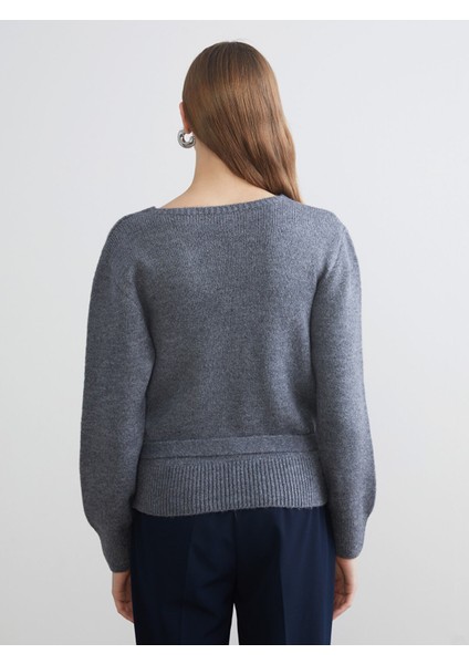 Yeni Sezon Kruvaze Yaka Kadın Triko Kazak fırsatları