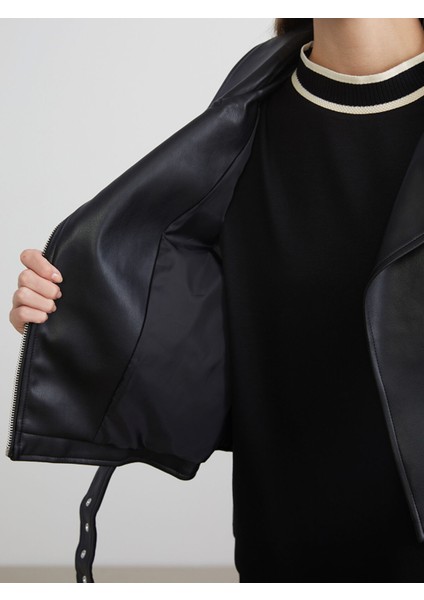 Yeni Sezon Gömlek Yaka Kadın Deri Görünümlü Ceket fırsatları