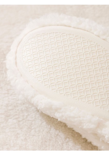 Yeni Sezon Penguen Nakışlı Kadın Ev Terliği indirimleri