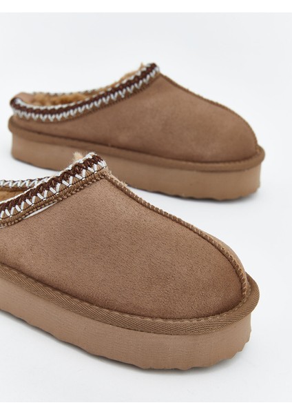 Yeni Sezon Süet Görünümlü Kız Çocuk Ev Ayakkabısı modelleri
