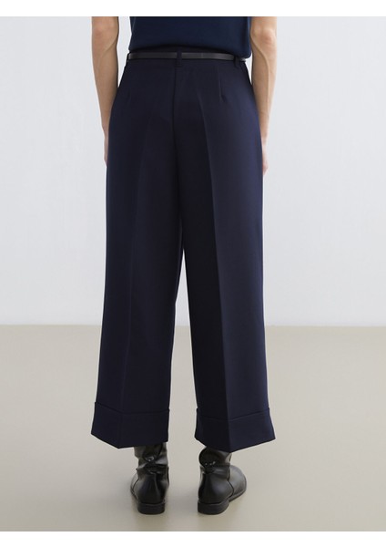 Yeni Sezon Beli Kemerli Standart Fit Kadın Pantolon fırsatları