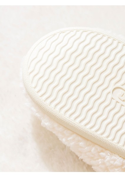 Yeni Sezon Yazı Nakışlı Kadın Ev Terliği indirimleri