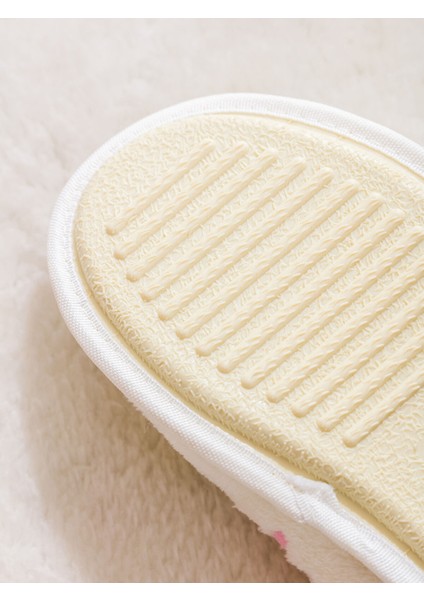 Yeni Sezon Çiçek Nakışlı Kadın Ev Terliği indirimleri