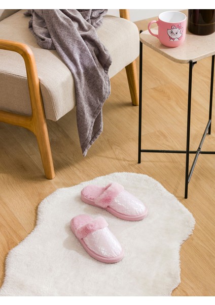 Yeni Sezon Pelüş Kadın Ev Terliği