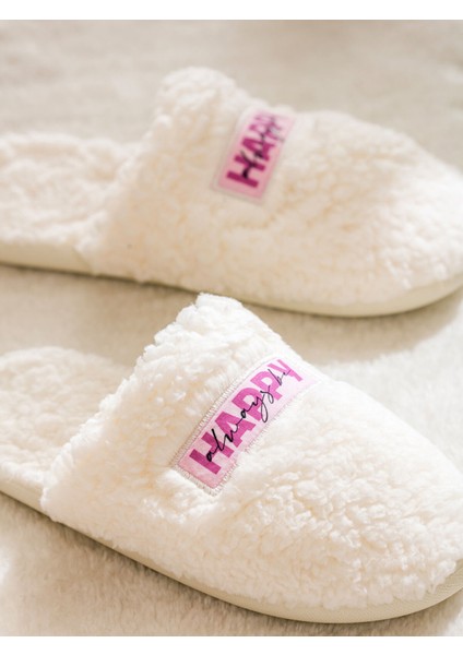 Yeni Sezon Yazı Nakışlı Kadın Ev Terliği modelleri