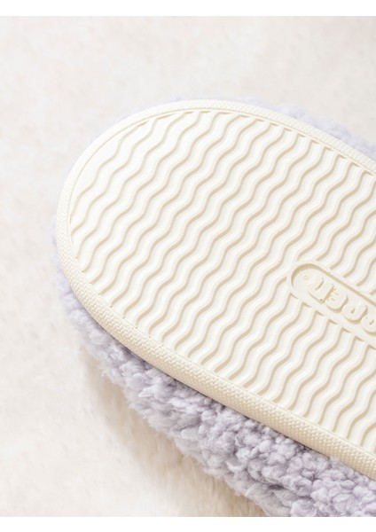 Yeni Sezon Nakışlı Kadın Ev Terliği indirimleri