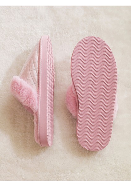 Yeni Sezon Pelüş Kadın Ev Terliği fırsatları