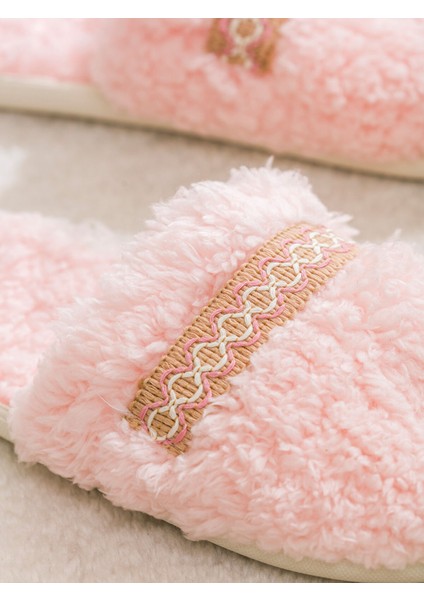 Yeni Sezon Nakışlı Kadın Ev Terliği modelleri