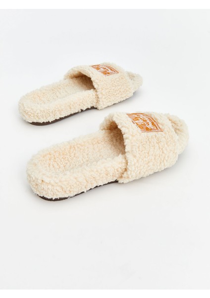 Yeni Sezon Pelüş Kadın Ev Terliği indirimleri