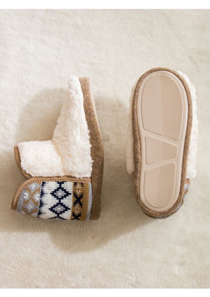 Yeni Sezon Nakışlı Kadın Pelüş Ev Botu fırsatları