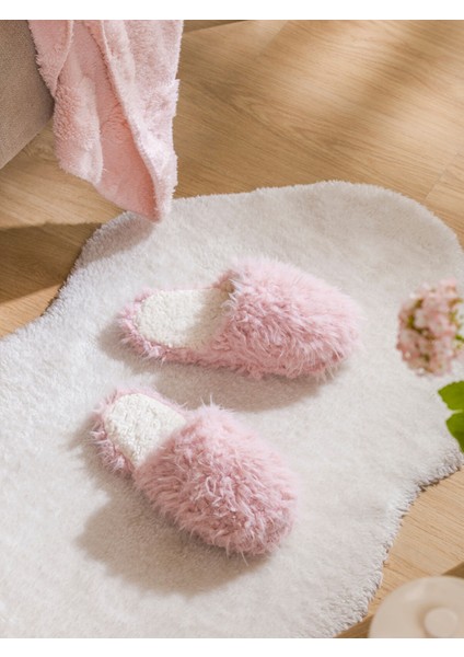 Yeni Sezon Düz Pelüş Kadın Ev Terliği