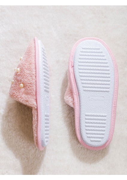 Yeni Sezon Boncuk Işlemeli Pelüş Kadın Ev Terliği fırsatları