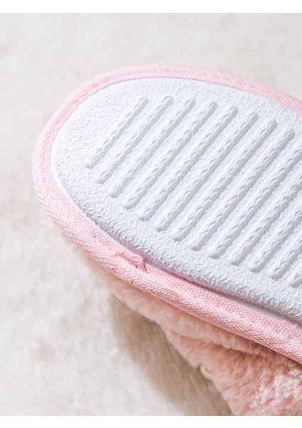 Yeni Sezon Boncuk Işlemeli Pelüş Kadın Ev Terliği indirimleri