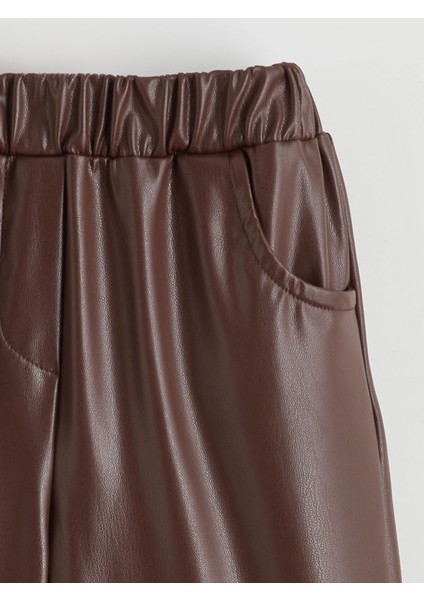 Yeni Sezon Fiyonk Detaylı Deri Görünümlü Kız Çocuk Pantolon fiyatları