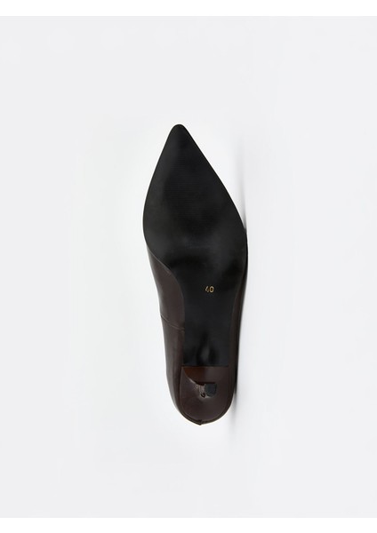 Yeni Sezon Deri Görünümlü Sivri Burun Kadın Topuklu Ayakkabı fırsatları