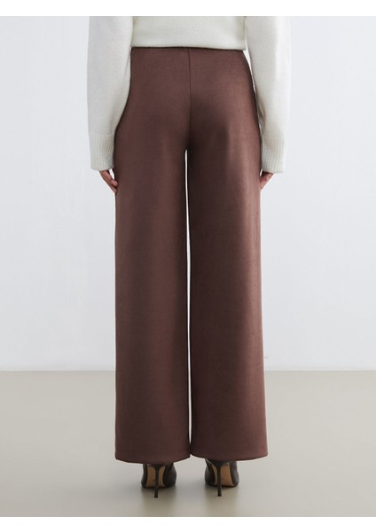 Yeni Sezon Standart Fit Kadın Süet Görünümlü Pantolon fırsatları