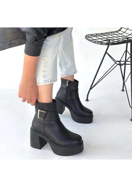 Yzlal Lonji Siyah Cilt Topuklu Bot (Numara: 37) fırsatları