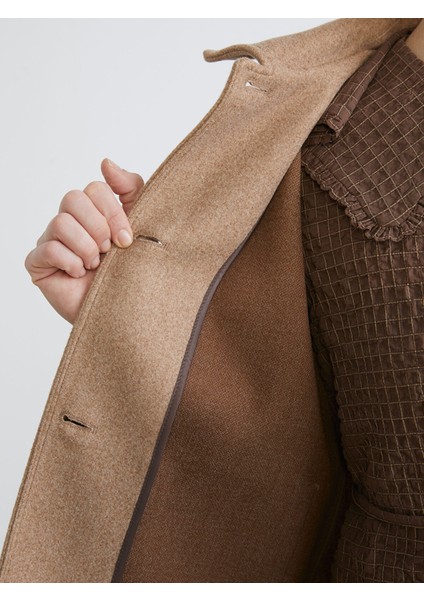 Yeni Sezon Gömlek Yaka Kadın Kaşe Kaban fırsatları