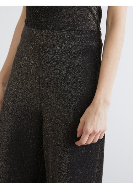 Yeni Sezon Beli Lastikli Parlak Görünümlü Kadın Pantolon modelleri