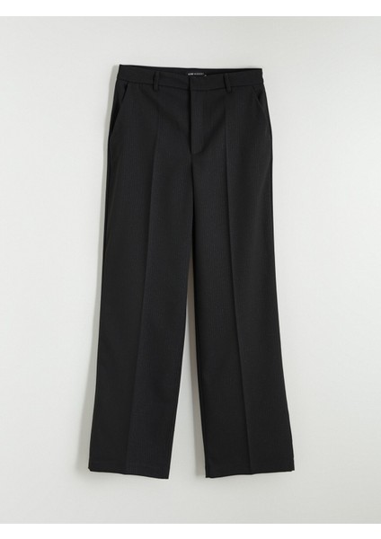 Yeni Sezon Standart Fit Çizgili Kadın Pantolon indirimleri