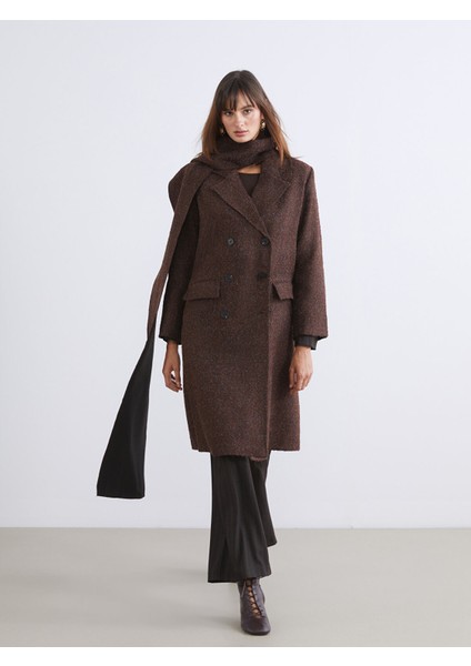 Yeni Sezon Kruvaze Yaka Atkılı Kadın Kaban