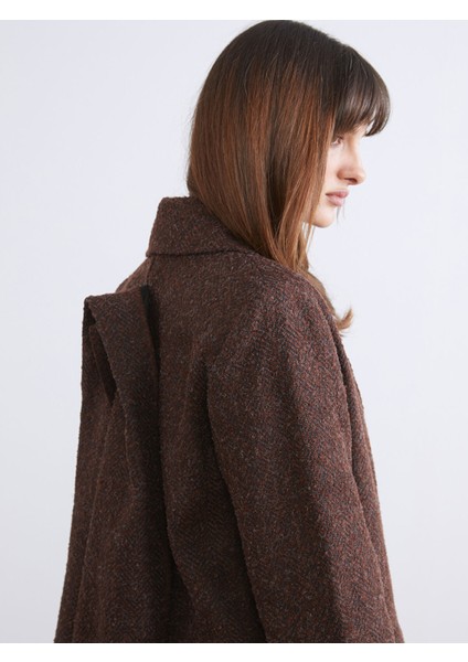 Yeni Sezon Kruvaze Yaka Atkılı Kadın Kaban fırsatları