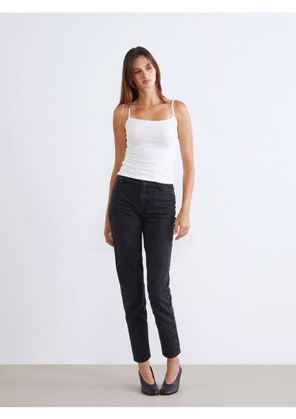 Yeni Sezon Kare Yaka Kadın Atlet 2'li fırsatları