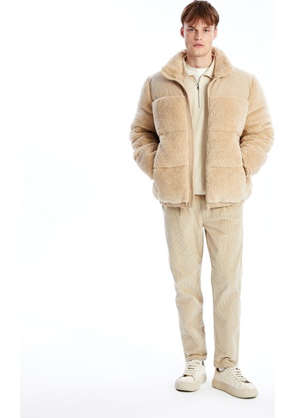 Yeni Sezon Standart Kalıp Dik Yaka Pelüş Erkek Mont fiyatları