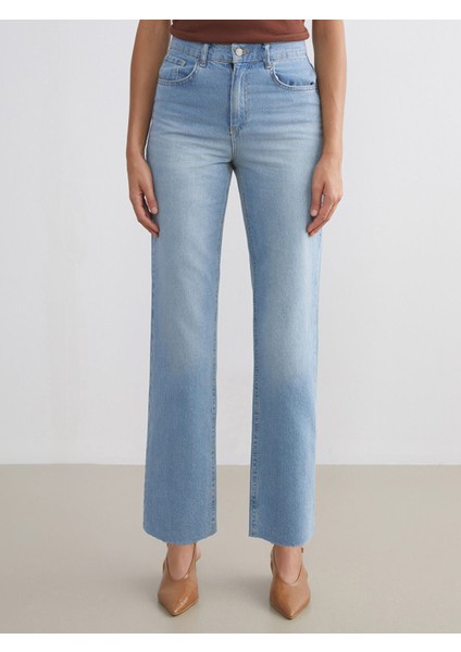 Yeni Sezon Straight Fit Kadın Jean Pantolon fiyatları