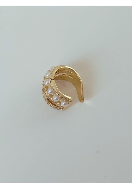 Beş Sıra Parlak Taş Detaylı Incili ve Yıldızlı Gold Earcuff modelleri