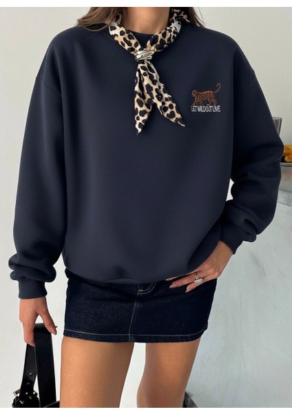 Fularlı Leopar Nakışlı Lacivert Sweatshirt modelleri