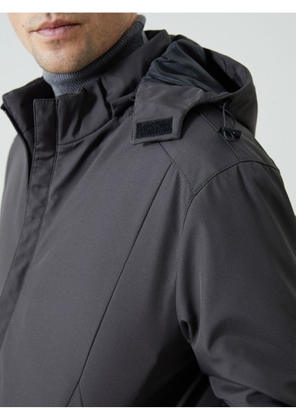 Yeni Sezon Standart Kalıp Kapüşonlu Erkek Mont modelleri